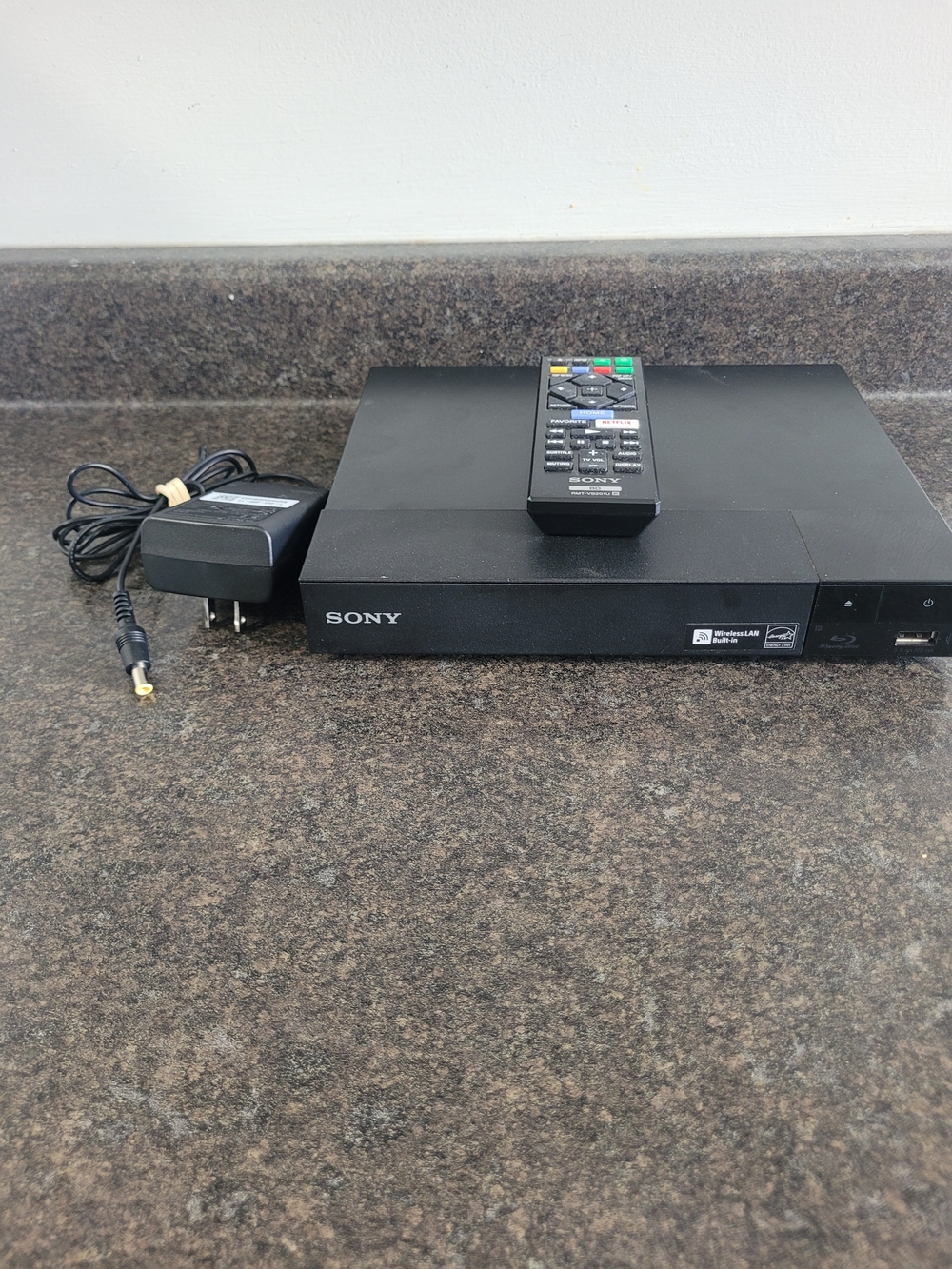 Sony Black Blu‑ray Disc Player BDP- S3700 with Wifi